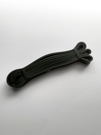 Black (Medium) "I am Strong" Loop Band